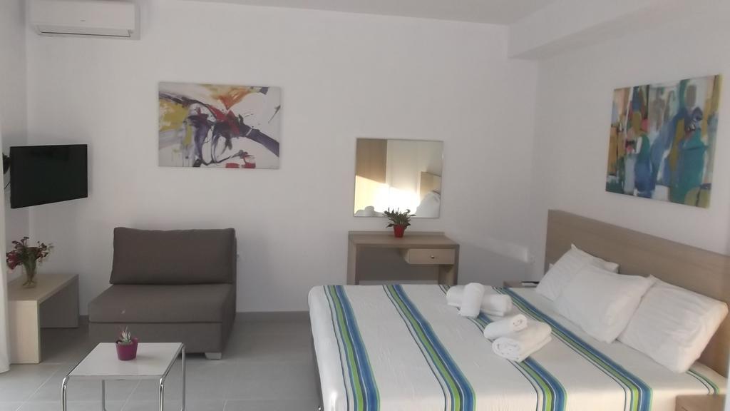 Vanessa House Luxury Apartments Скіатос Екстер'єр фото